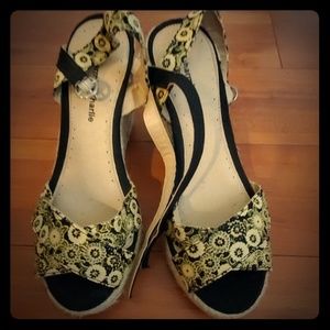 Cork Wedges